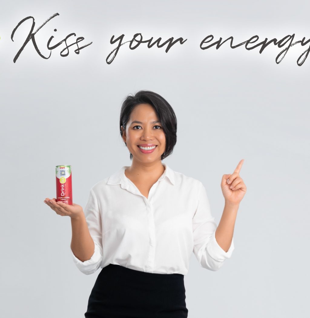 team--tyna-with-kiss-your-energy-211211-1-1654